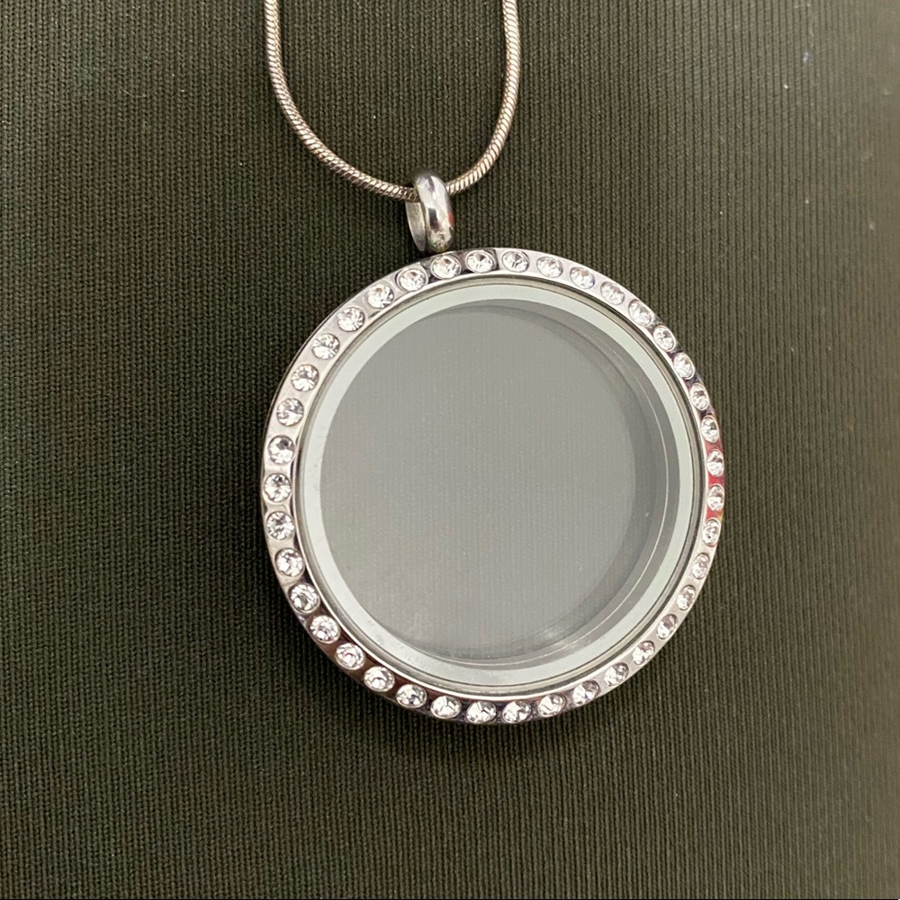 Boutique Charm necklace